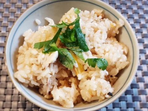 筍と鯛のアラで土鍋炊き込みご飯